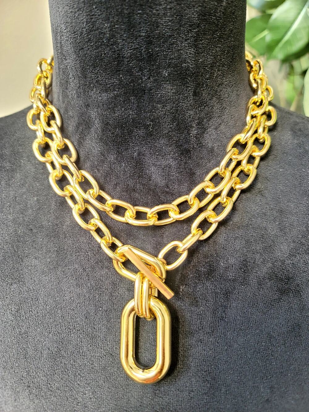Lightweight 2 Gold Tone Chunky Chain Necklaces Toggle Pendant Statement Set
